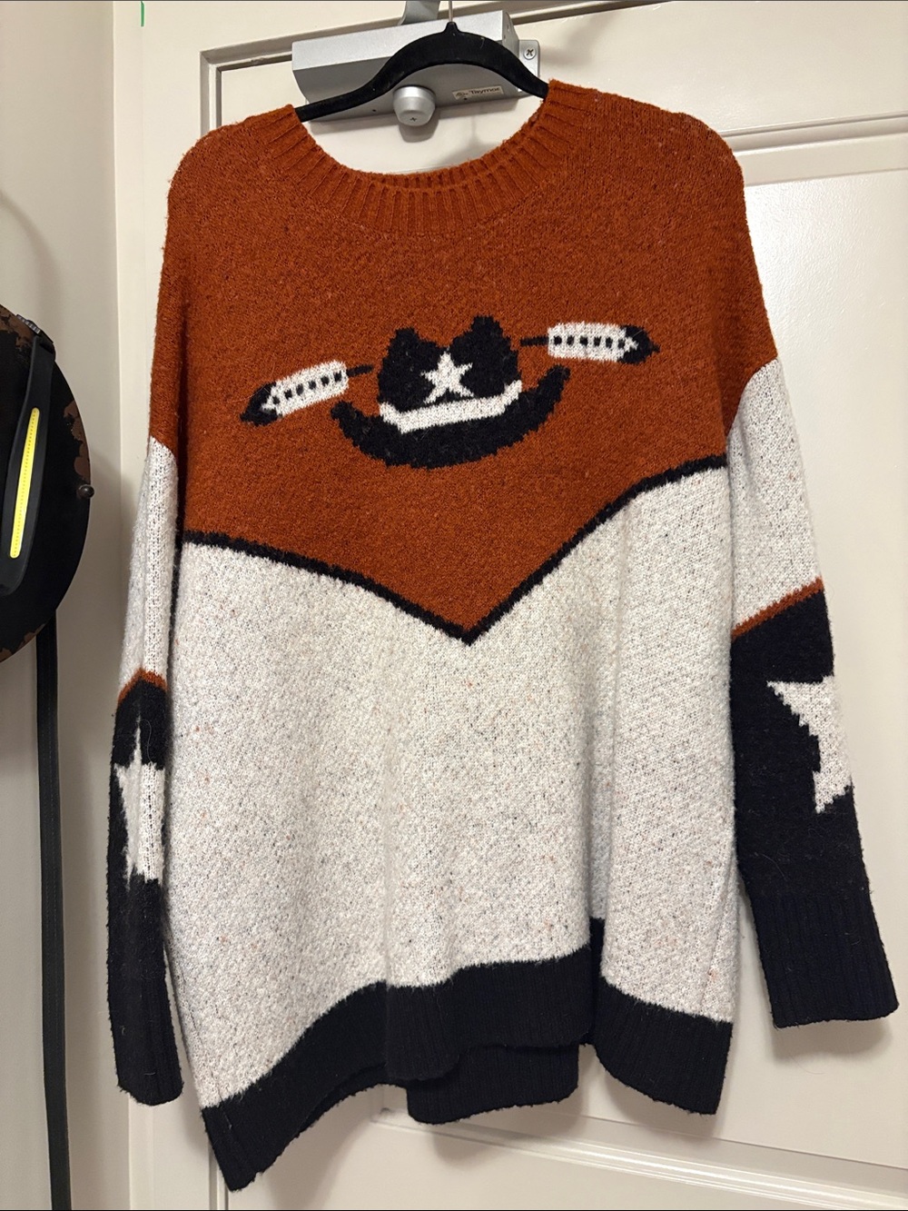 Rare Zara sweater western Women’s Colorblock Star Pullover Sweater - Rust & Crea